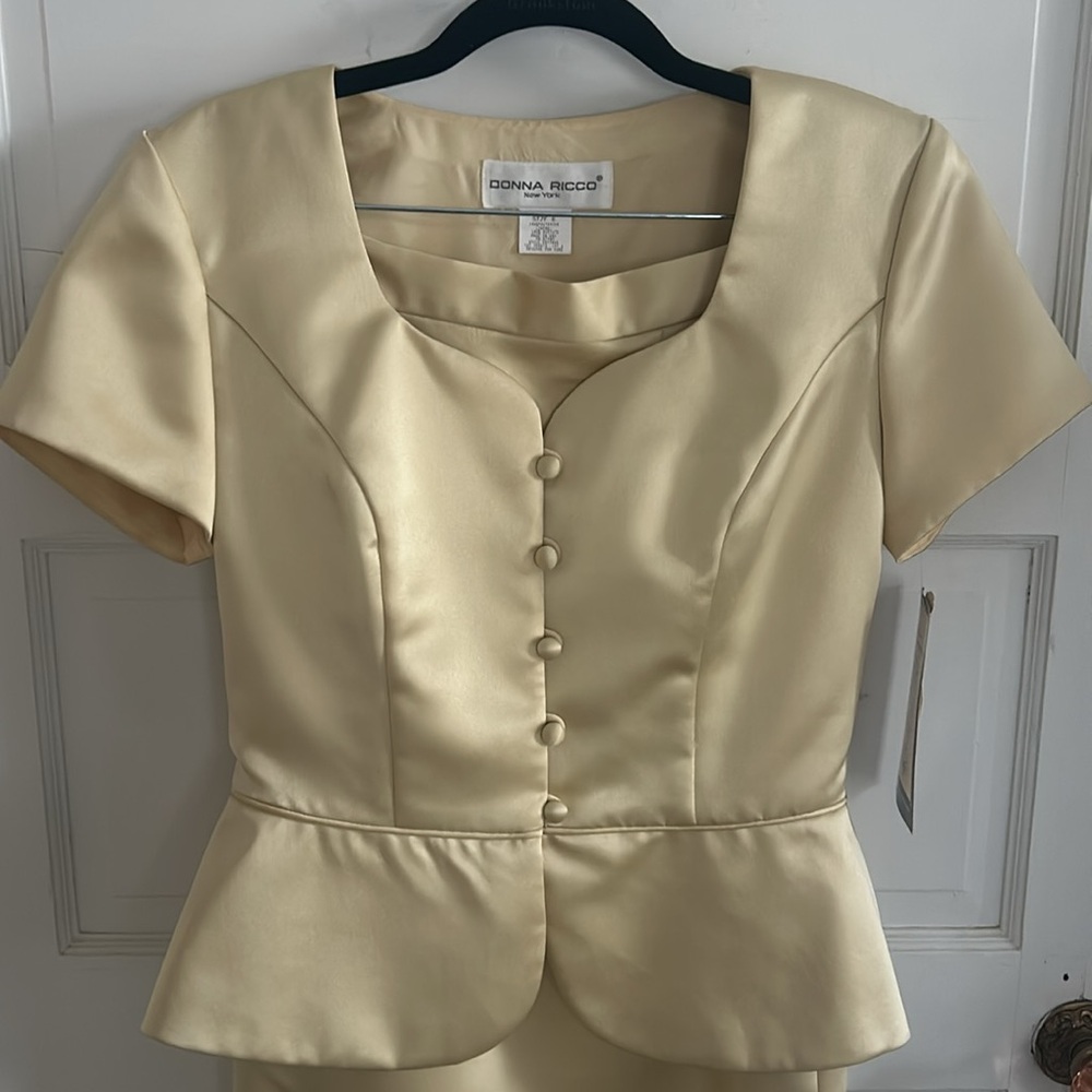 NWT Vintage Donna Ricco Peplum Jacket and Skirt Suit Sz 6